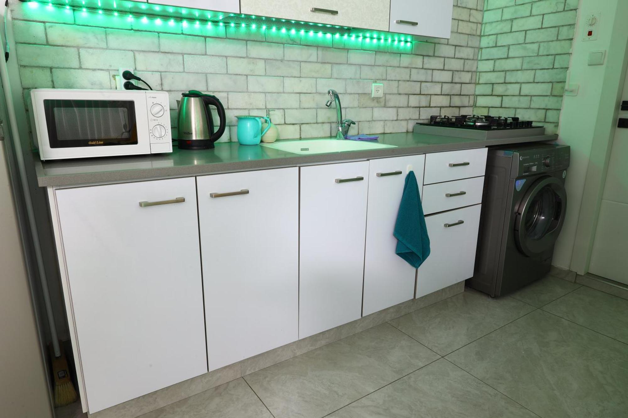 דירת יהלום חדשה ומודרנית 5 דקות נסיעה מהים Apartment