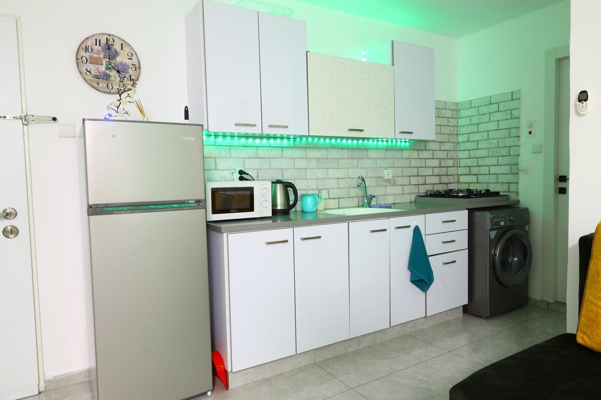 דירת יהלום חדשה ומודרנית 5 דקות נסיעה מהים Apartment *