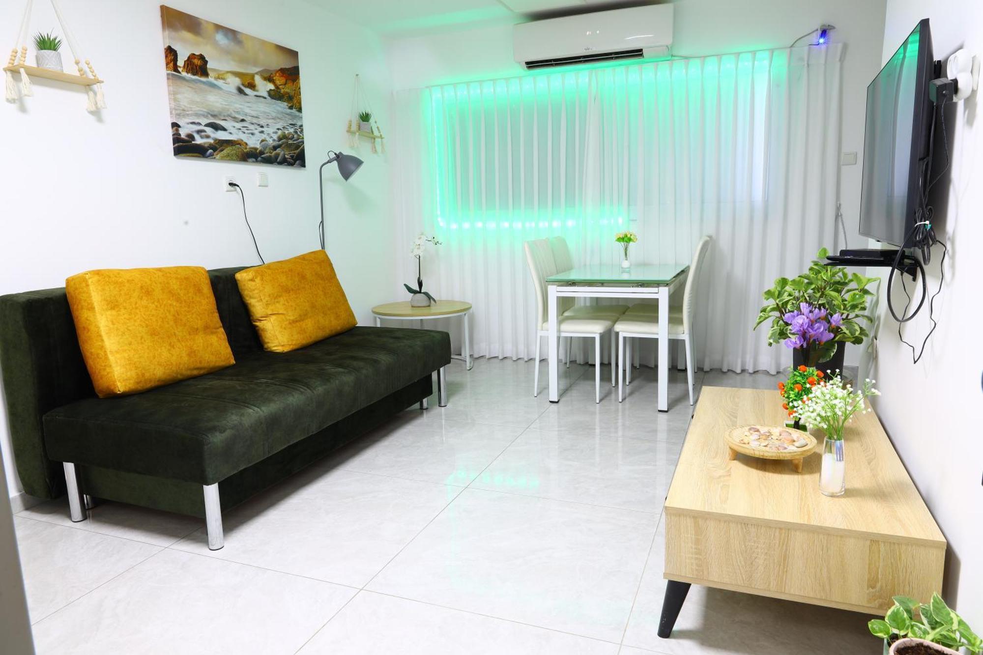 Apartment דירת יהלום חדשה ומודרנית 5 דקות נסיעה מהים