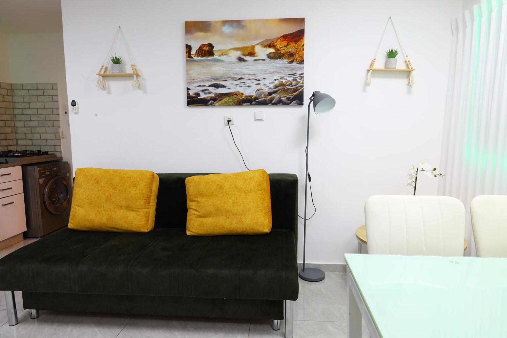 Apartment דירת יהלום חדשה ומודרנית 5 דקות נסיעה מהים